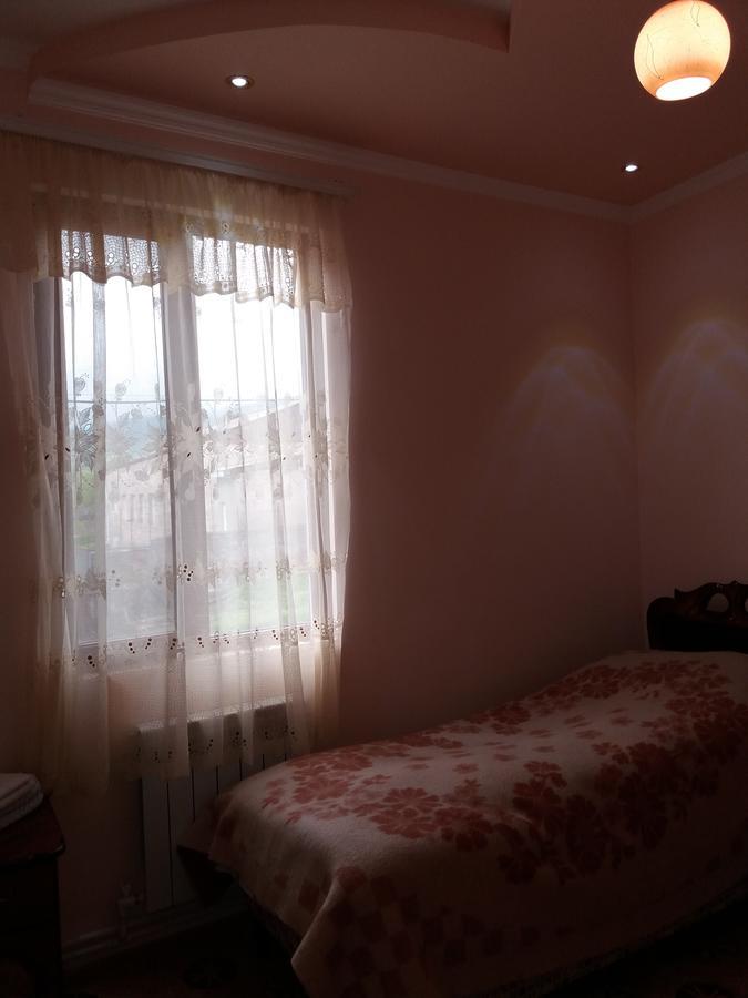 Aida Bed & Breakfast Tat'ev Exterior photo